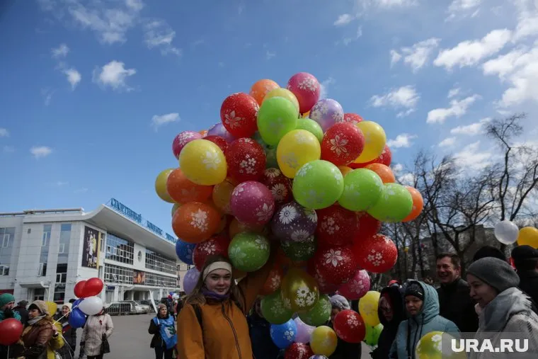 На конец мая выпало пять праздников, с 27 по 31 россияне могут отметить знаменательные даты