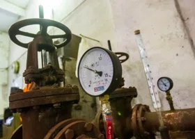 Авария на теплосети задела больше тысячи екатеринбуржцев