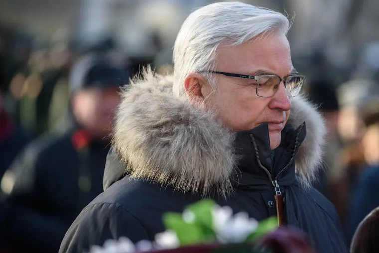 Возложение цветов к памятнику Георгию Жукову. Екатеринбург