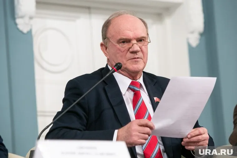 По мнению политика, страна вымирает