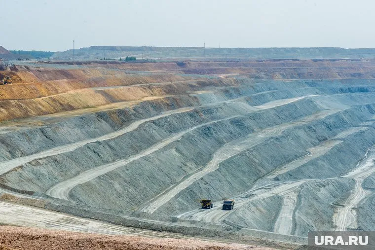 Челябинский автомобиль будет заряжать скважины эмульсионными взрывчатками