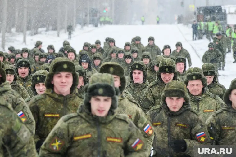 Контрактник служит в в самоходно-артиллерийском полку 90-й танковой дивизии в Чебаркуле уже четвертый год