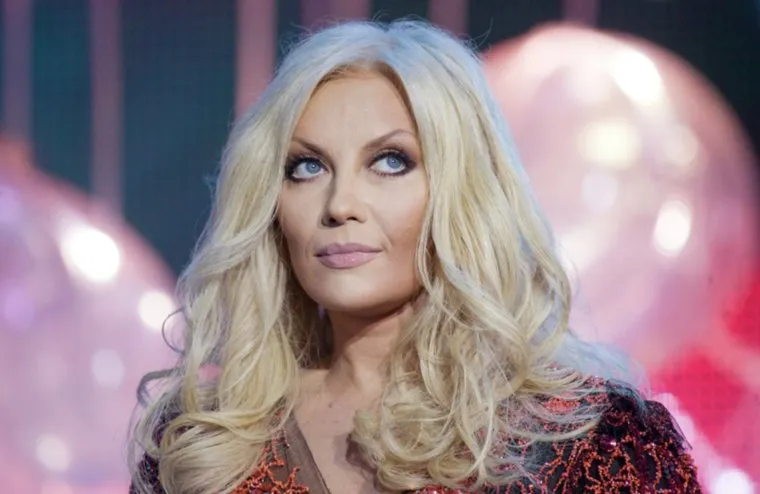 Таисия Повалий много лет назад рискнула ради красоты