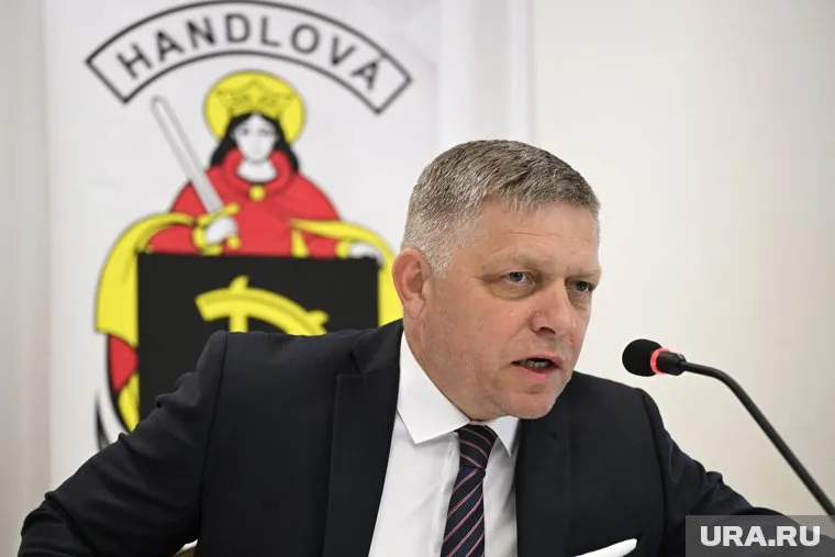 Роберт Фицо попал в больницу после покушения