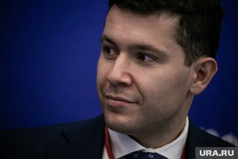 Антон Алиханов прилетел на выставку «Иннопром»