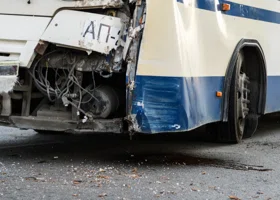 Автобус с пассажирами влетел в грузовик на тюменской трассе