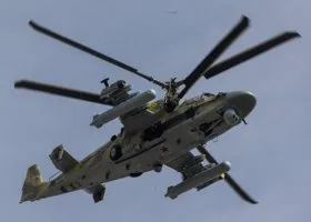 Mash: вертолеты Ка-52 сбивают беспилотники ВСУ в Подмосковье