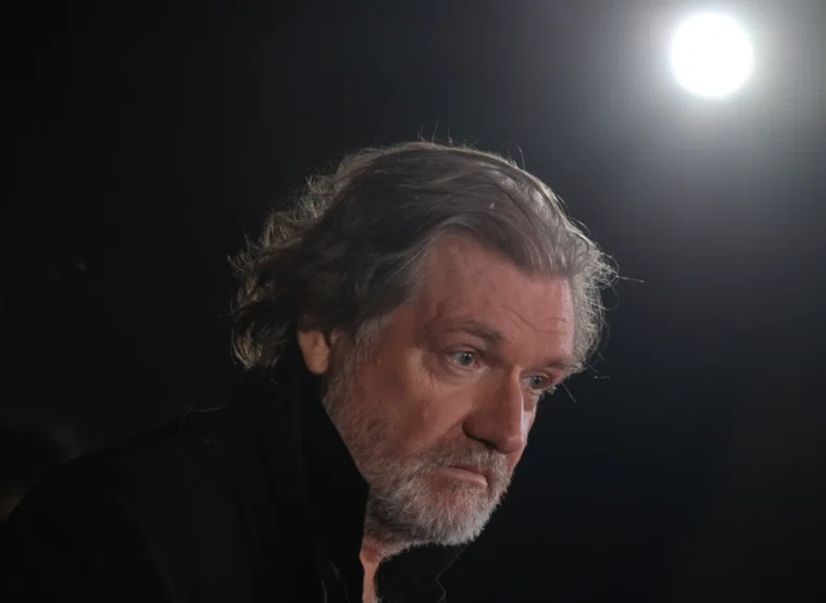 Владимиру Симонову несколько раз переносили операцию из-за противопоказаний