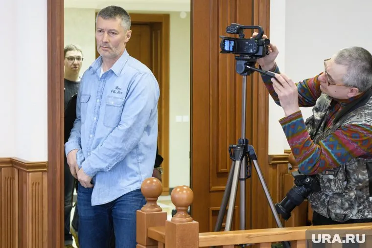 Ройзман считает, что утро губернатора начинается с чтения его разговоров