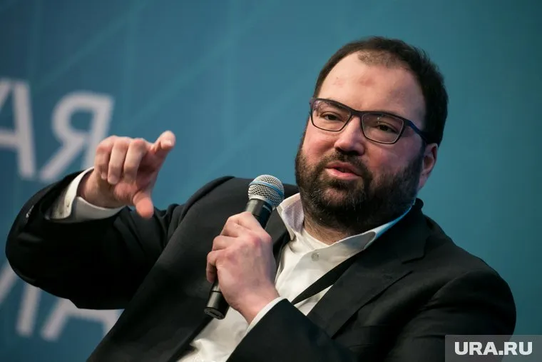 Глава Минцифры Максут Шадаев серьезно занялся вопросами финансирования IT-отрасли