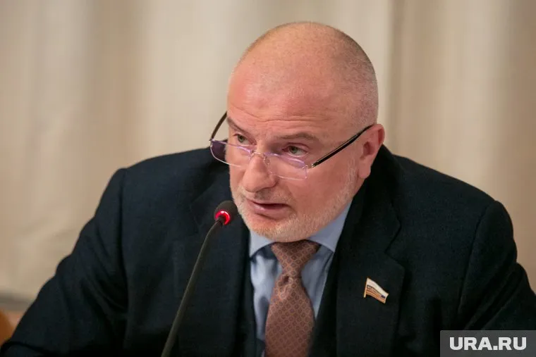 Законопроект разработали сенатор Андрей Клишас и группа парламентариев