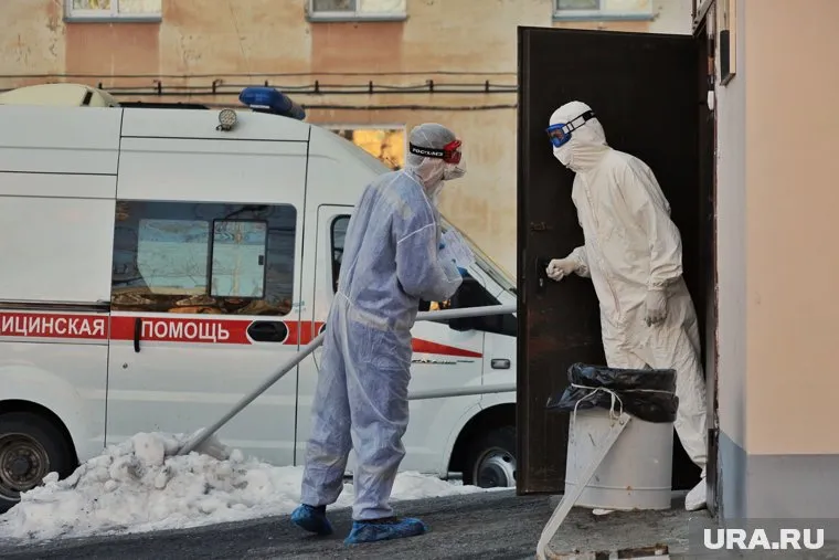 Россия выйдет на плато по заболеваемости COVID-19 через две недели, если будут соблюдаться ограничительные меры