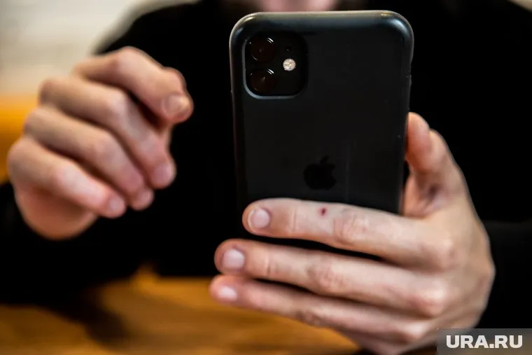 Компании Apple грозит оборотный штраф