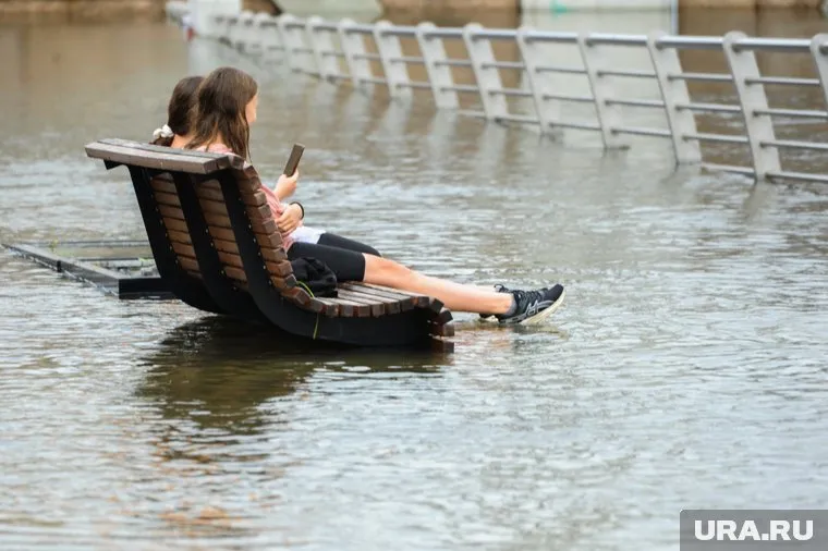 Интенсивные осадки сохранятся до середины дня (архивное фото)