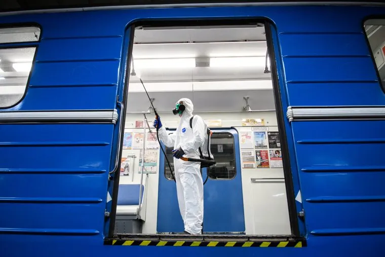 Дезинфекция в екатеринбургском метрополитене. Екатеринбург