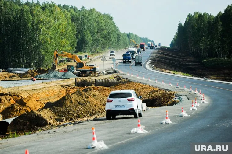 С помощью строительства скоростных магистралей российские власти расширят транзитные возможности страны, считают эксперты