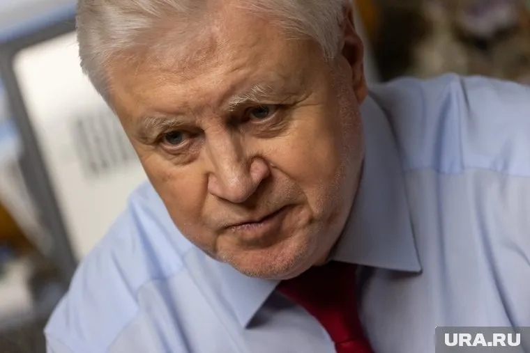Лидер «Справедливой России» отдал свой голос в очном формате