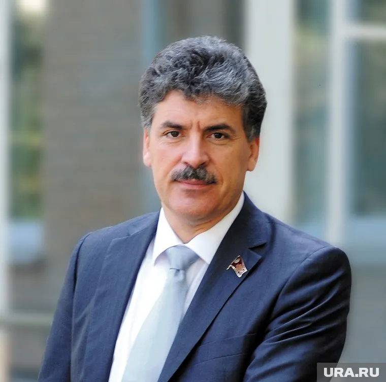 Павел Грудинин пообещал сделать все, чтобы «выборы были честными»