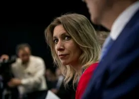 Захарова заявила о петушиной стратегии киевского режима