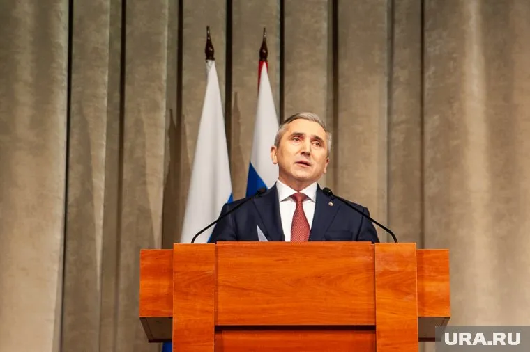 Губернатор Тюменской области Александр Моор планирует выступить перед депутатами областной думы 17 декабря