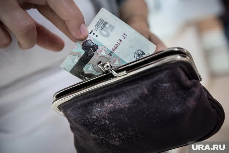 В минкультуры Прикамья не нашли зарплаты в 6 тысяч рублей