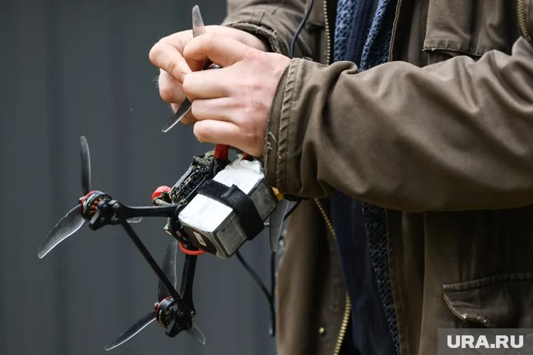 За сутки в РФ создают до четырех тысяч FPV-дронов, отметил Андрей Белоусов