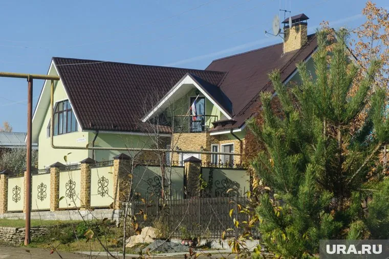 Сысерть любят состоятельные екатеринбуржцы, поэтому земля здесь может стоить до нескольких миллионов рублей