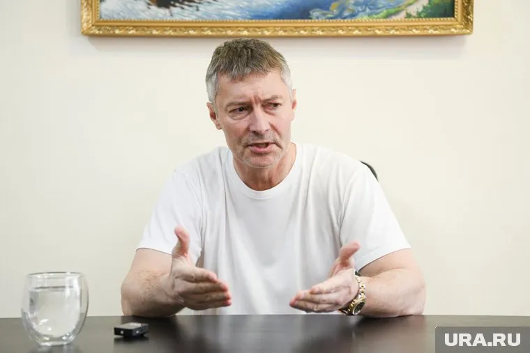 Евгений Ройзман был доставлен в суд 25 августа