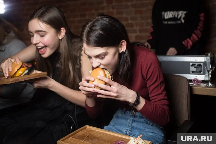 В условиях стресса россияне больше едят