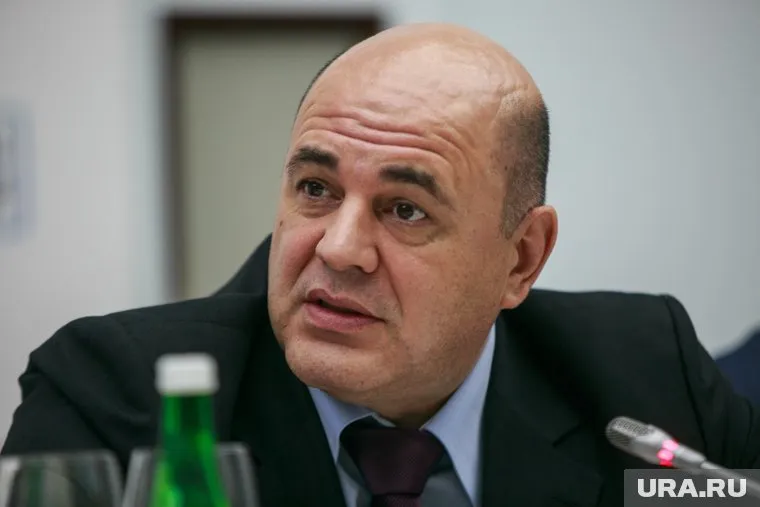 Михаил Мишустин поблагодарил коллег и представил нового главу ФНС