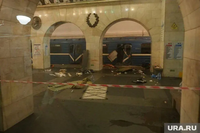 По мнению специалистов, в метро Питера произошла диверсия