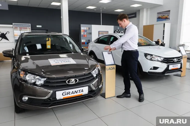 При покупке «LADA Granta» мужчине навязали пакет услуг помощи на дороге, сказав, что без него он не получит кредит на машину