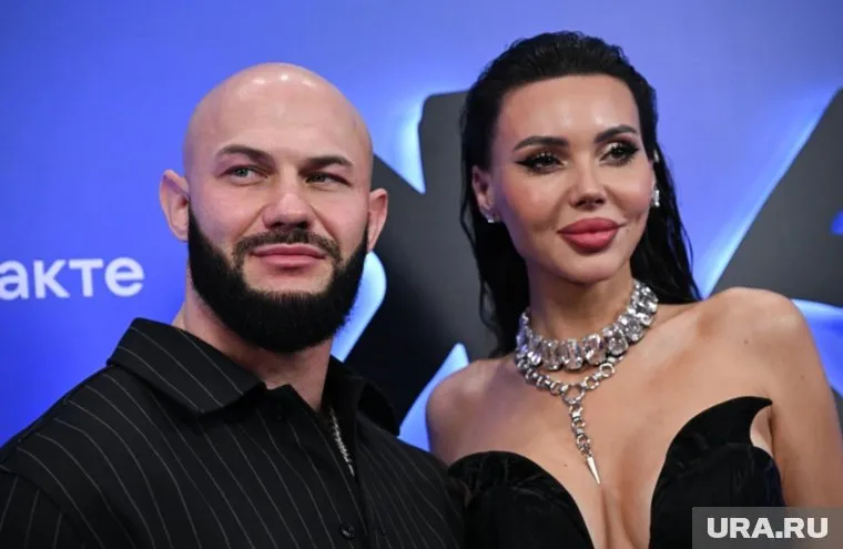 Звездная пара, известная своей любовью к необычным питомцам, уже содержит козу и кур, которые пользуются огромной популярностью у их многомиллионной аудитории