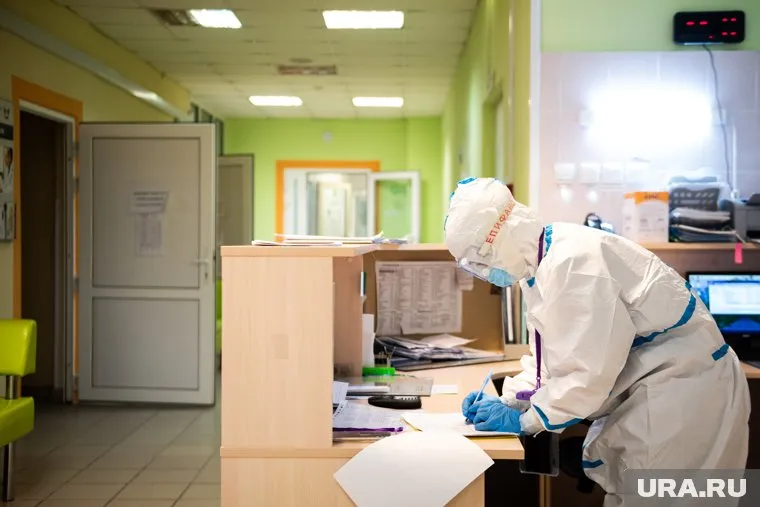 Постковидным синдромом врачи называют спектр симптомов, которые остаются у переболевшего коронавирусом