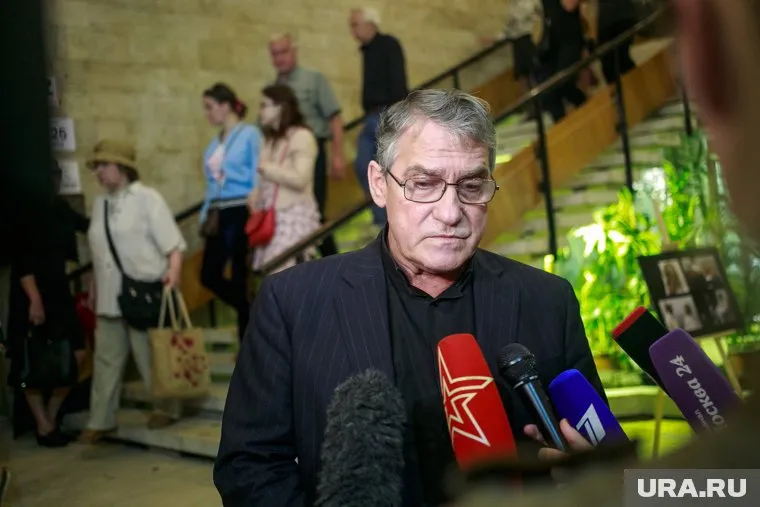 Валерий Гаркалин почувствовал себя плохо, когда отдыхал дома