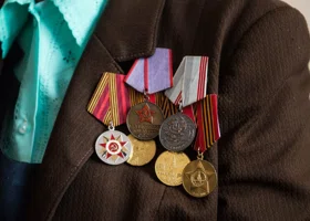 Вековой юбилей: труженицу тыла из ХМАО поздравил мэр Нижневартовска