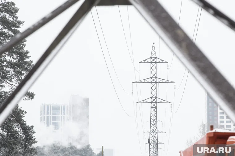 Из-за непогоды в Краснодарском крае десятки тысяч человек остаются без света и тепла