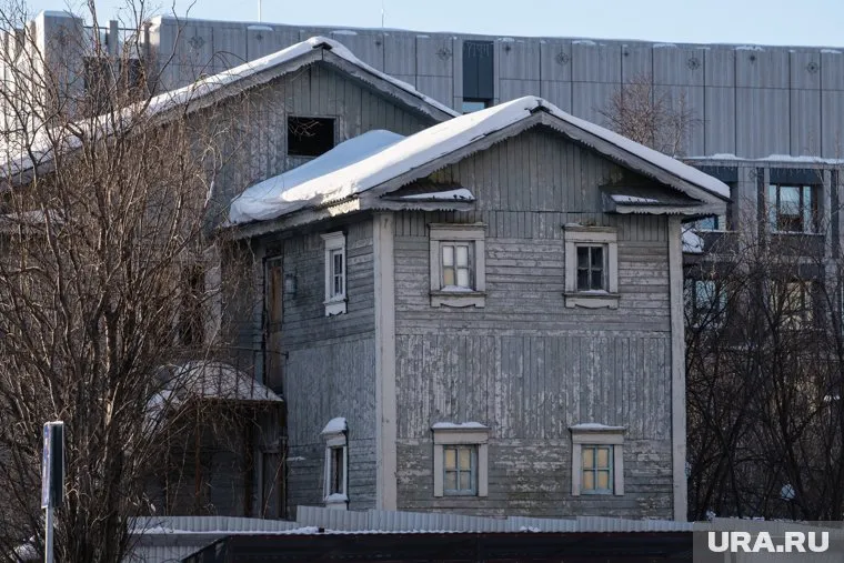 В Салехарде ищут подрядчика на ремонт старейшего в городе здания (архивное фото).
