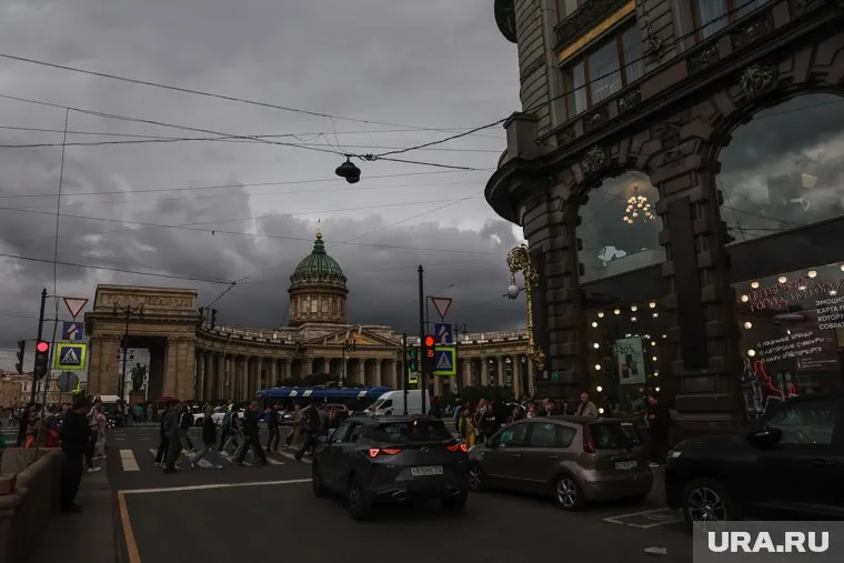 В Санкт-Петербурге бушует непогода