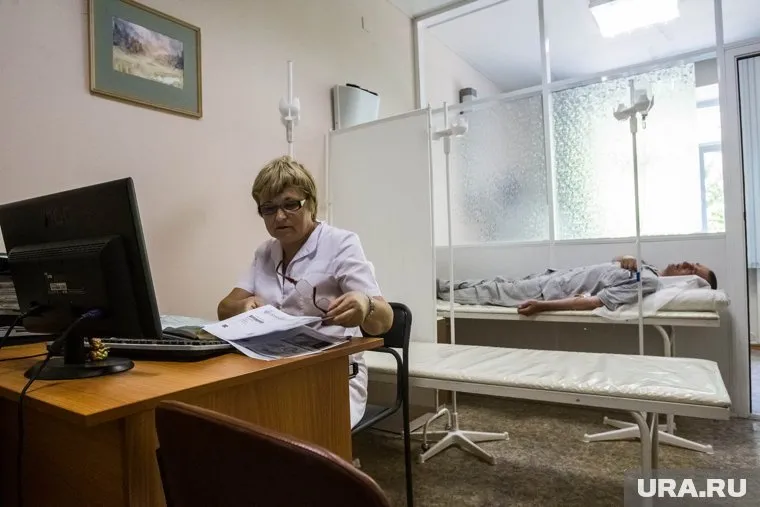 В Тюмени жители Краснодона получат помощь узких врачей и пройдут медицинское обследование