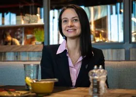 Экс-чиновница «никто не просил рожать» прошла курсы по ведению дебатов