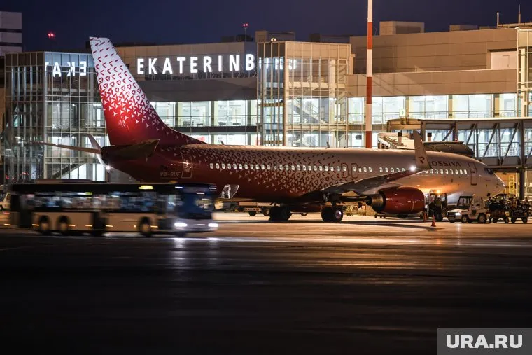 В Екатеринбурге задержали рейс в Хургаду из-за позднего прибытия самолета