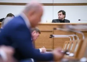 Депутаты и топ-чиновница разругались из-за долгов Свердловской области