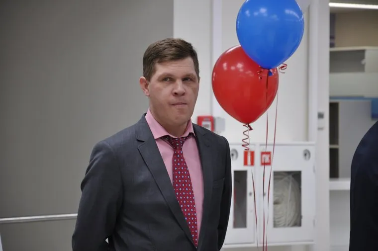 Открытие операционного зала в Налоговой инспекции по г. Кургану 30 декабря 2014 года, воздушные шарики, пустозеров руслан