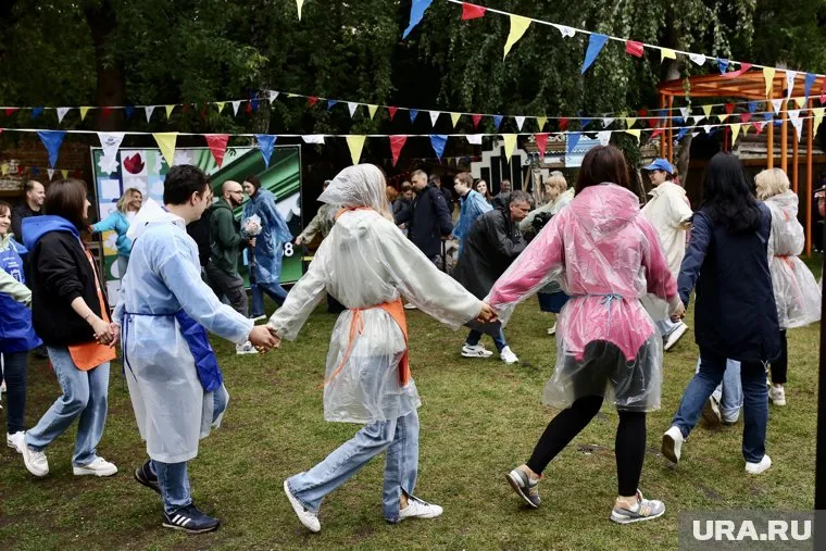 В завершение фестиваля участники проведут "хоровод дружбы"