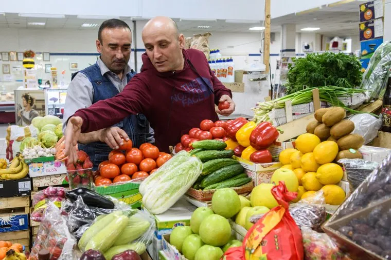 Комбинат "Ямальские олени" и Центральный рынок Салехарда