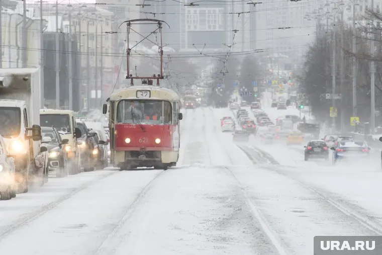 Сотрудники полиции выпустили экстренное предупреждение для водителей Екатеринбурга