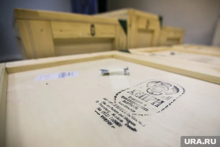 Подозрительный ящик мужчина нашел неподалеку от нефтебазы