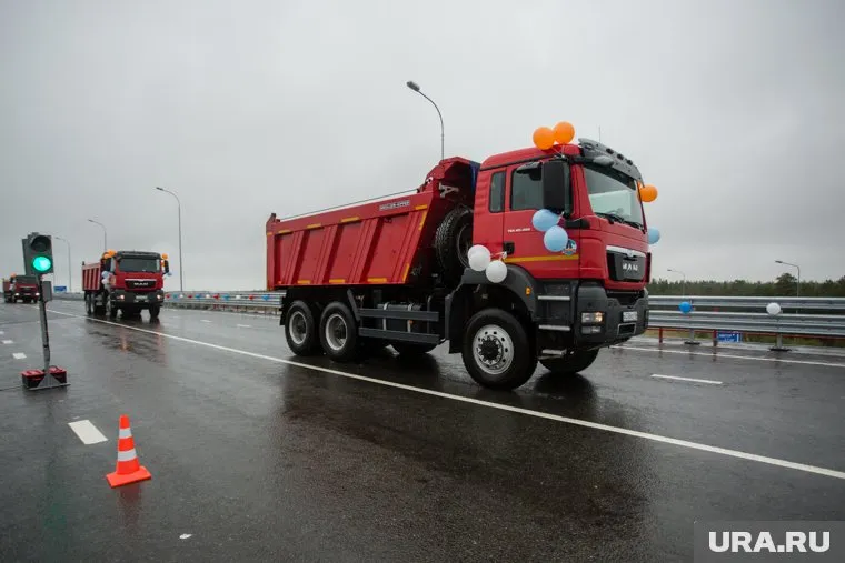 Япония перестанет поставлять России грузовые автомобили, самосвалы, бульдозеры и многое другое