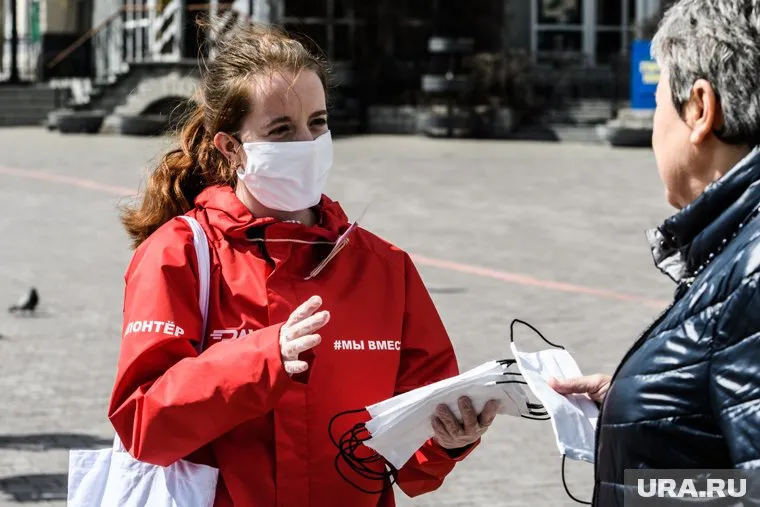 Производство масок в России выросло в 10 раз